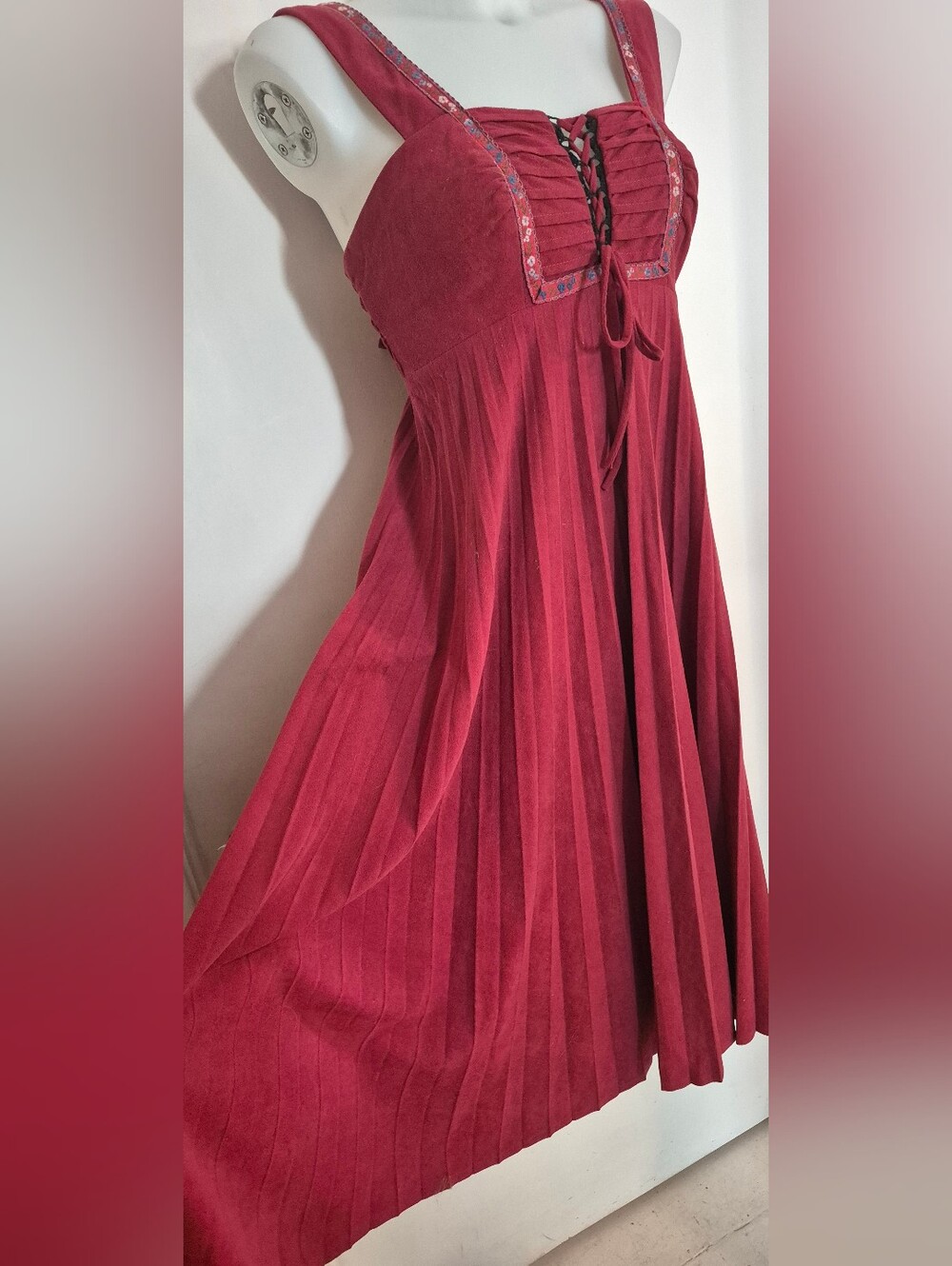 Vintage 70s Red Pleated Paysant Dress